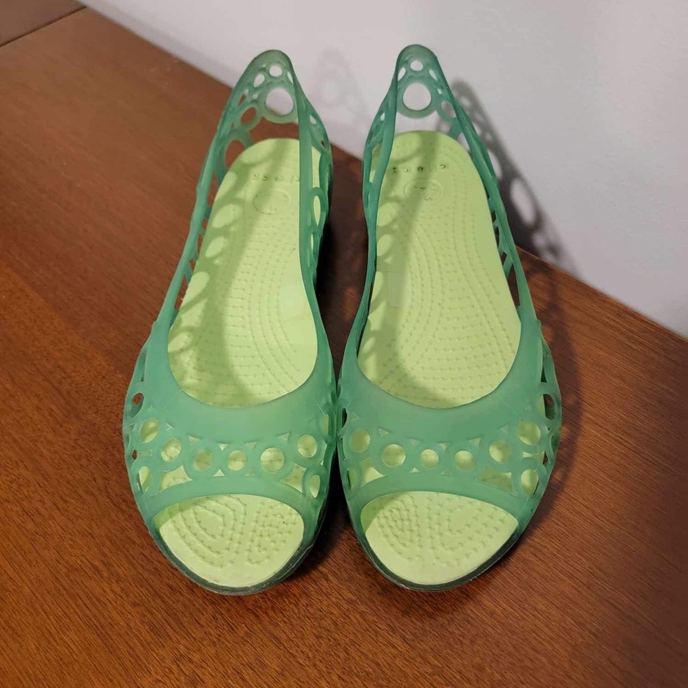 Teal croc jelly shoes size 8